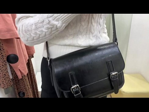 ❤️ Публичная мастурбация молоденькой сучки ФералБерри с дилдо в примерочной ☑ Анал у нас ❤